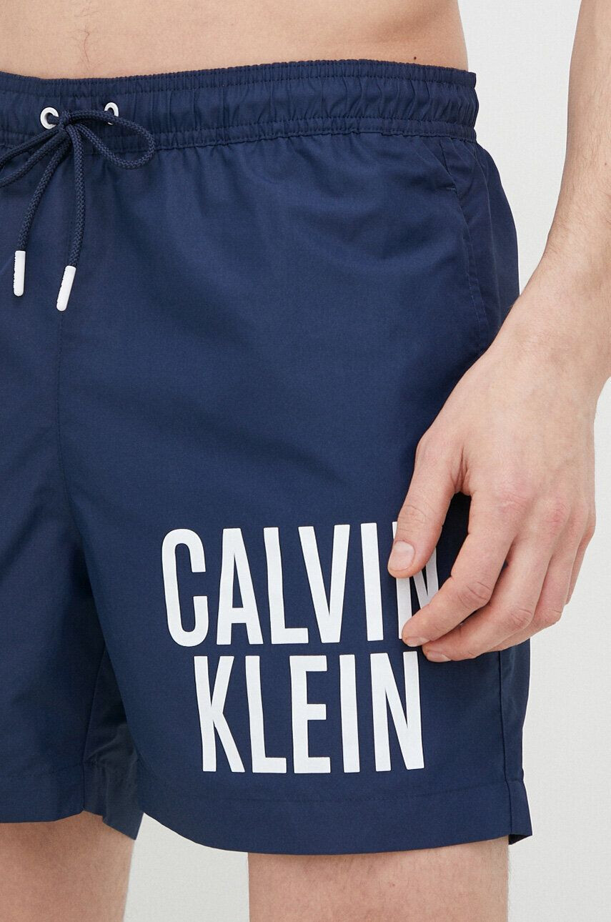 Calvin Klein Плувни шорти в тъмносиньо - Pepit.bg