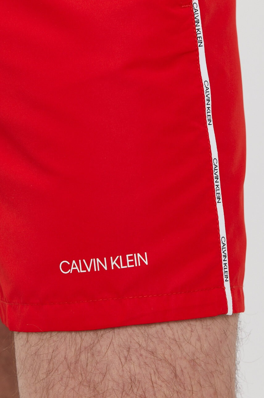 Calvin Klein Плувни шорти в червено - Pepit.bg
