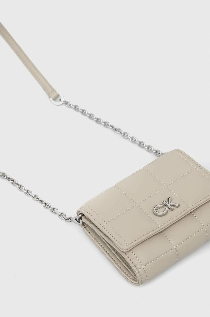Calvin Klein Портмоне дамски в бежово - Pepit.bg