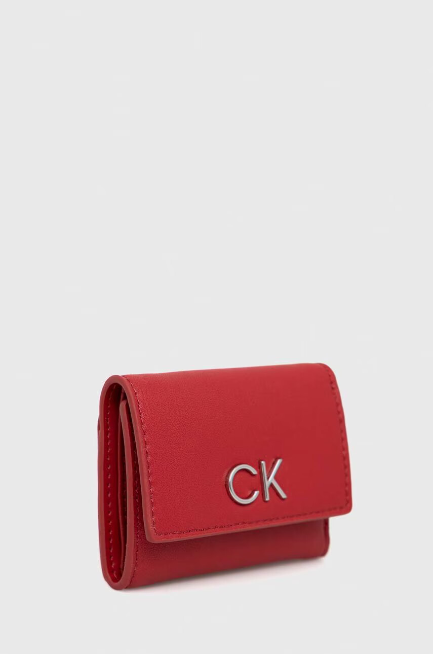 Calvin Klein Портмоне дамски в червено - Pepit.bg