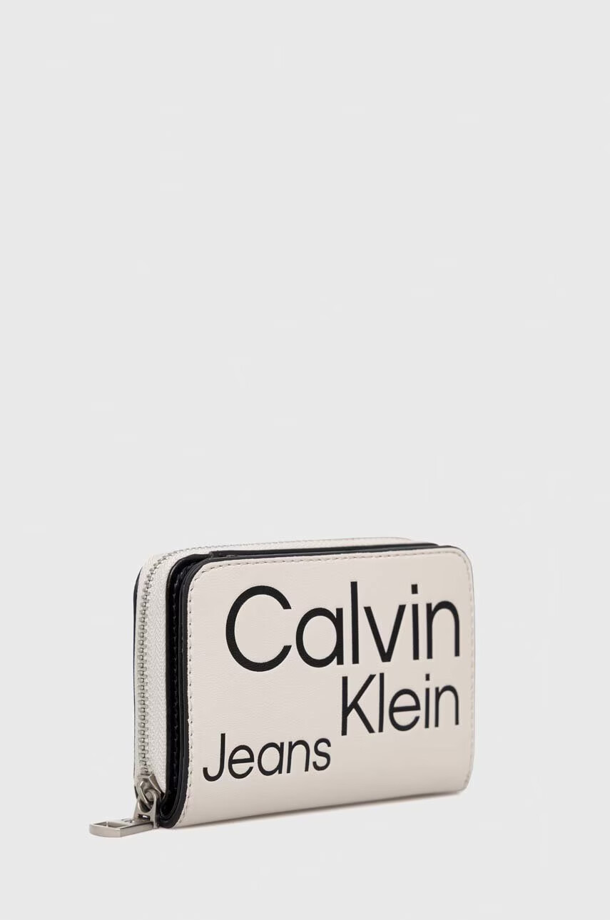 Calvin Klein Портмоне дамски в бежово - Pepit.bg
