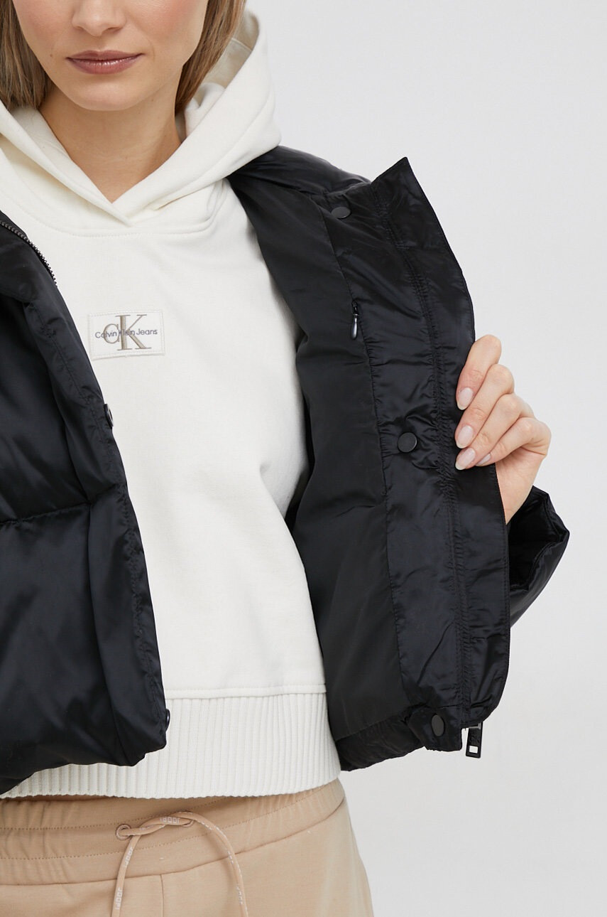 Calvin Klein Пухено яке в черно със зимна изолация - Pepit.bg