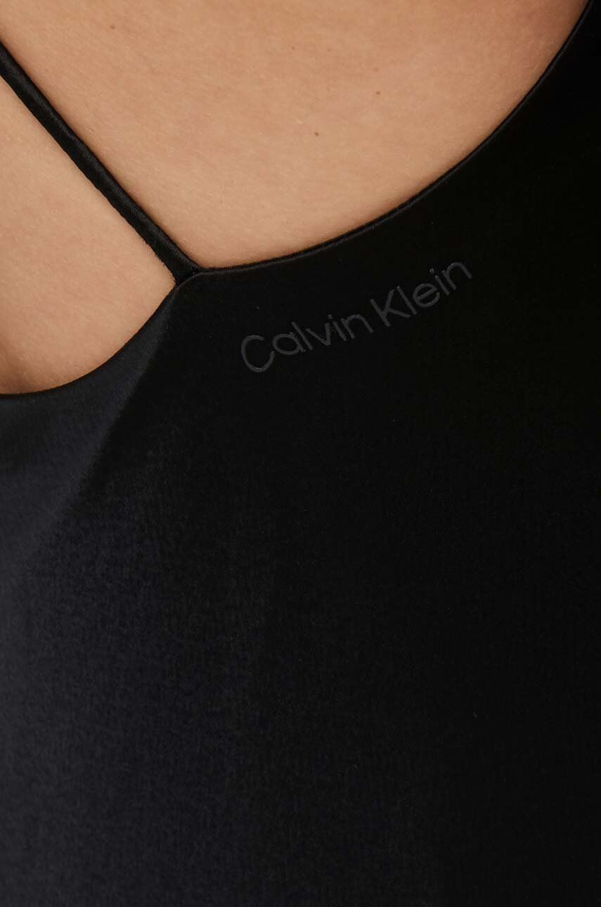 Calvin Klein Рокля в черно дълъг модел със стандартна кройка - Pepit.bg