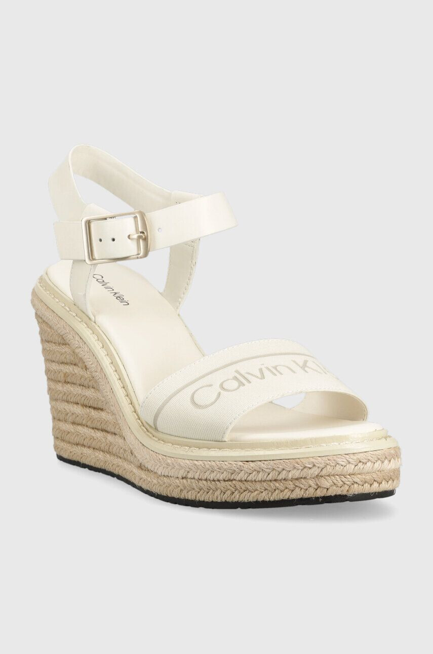 Calvin Klein Сандали WEDGE 70HH - HE в бяло със скосена платформа HW0HW01499 - Pepit.bg