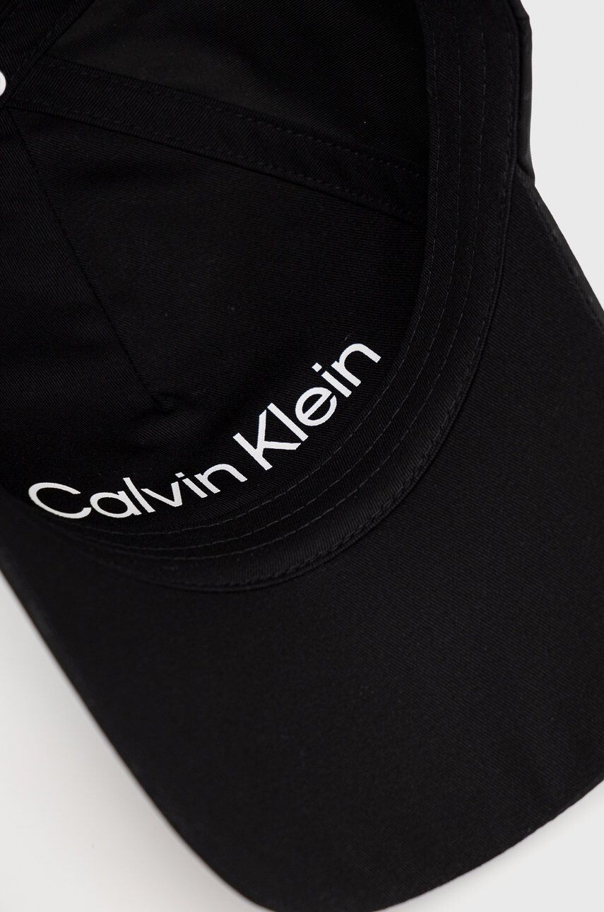 Calvin Klein Шапка - Pepit.bg