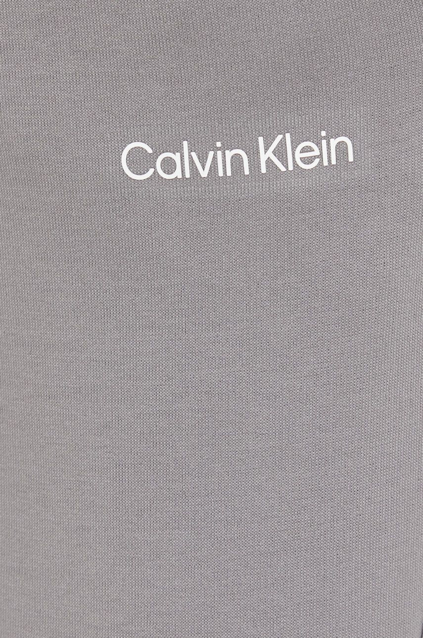 Calvin Klein Спортен панталон в сиво с изчистен дизайн - Pepit.bg