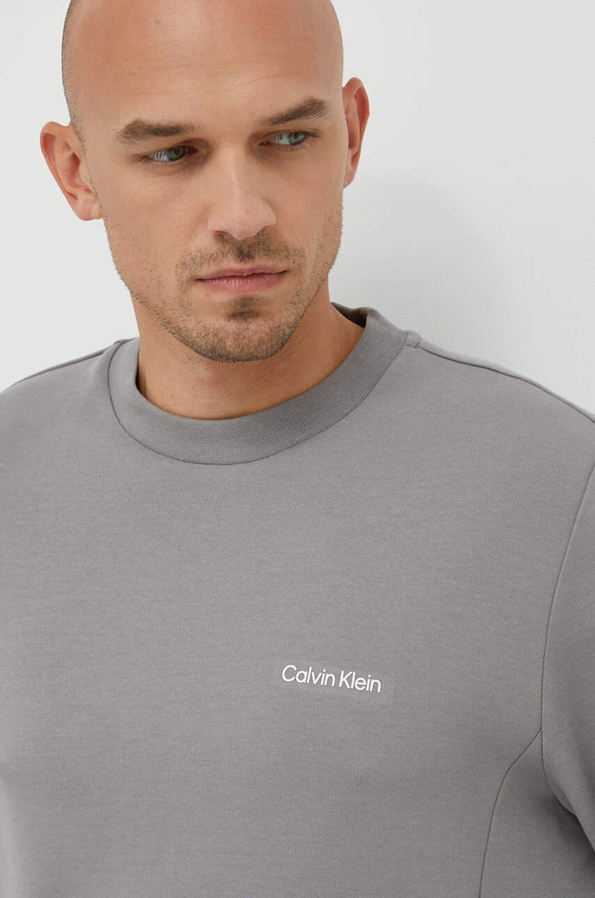 Calvin Klein Суичър в сиво с принт - Pepit.bg