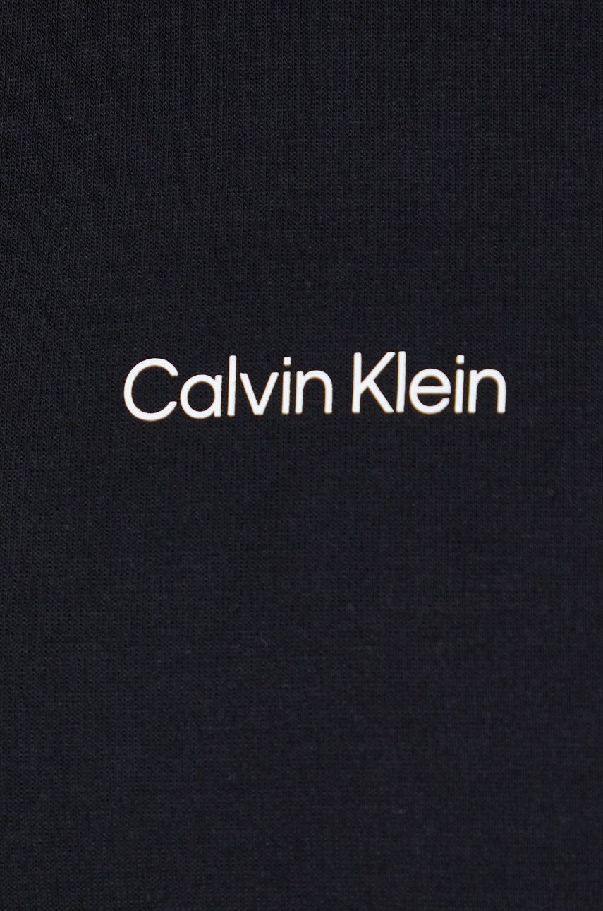 Calvin Klein Суичър в черно с изчистен дизайн - Pepit.bg