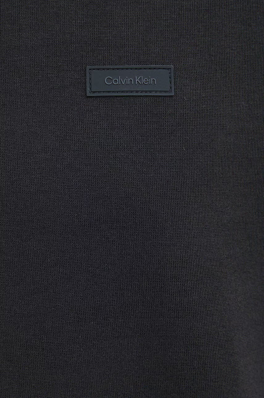 Calvin Klein Суичър в черно с качулка с апликация - Pepit.bg