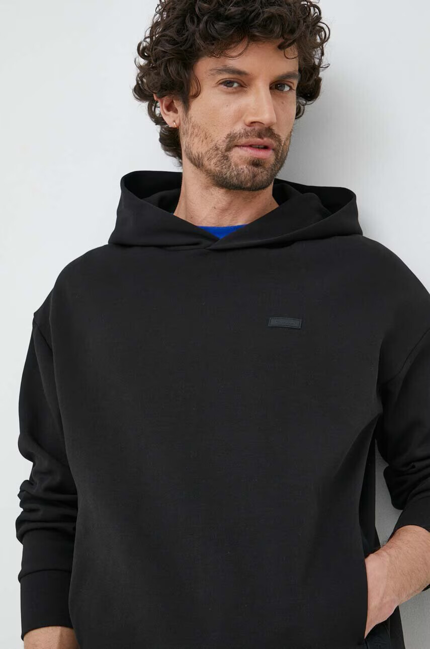 Calvin Klein Суичър в черно с качулка с апликация - Pepit.bg