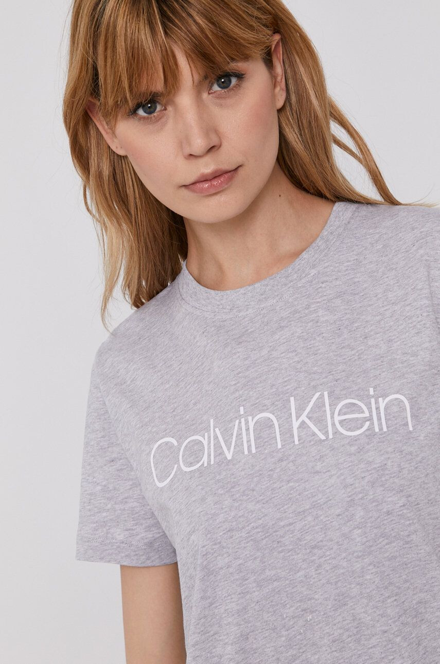 Calvin Klein Тениска в сиво - Pepit.bg