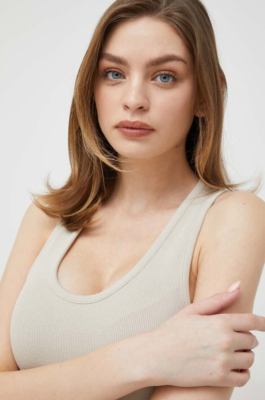 Calvin Klein Топ дамски в бежово - Pepit.bg