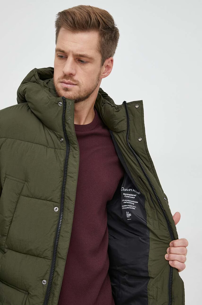 Calvin Klein Яке в зелено със зимна изолация - Pepit.bg