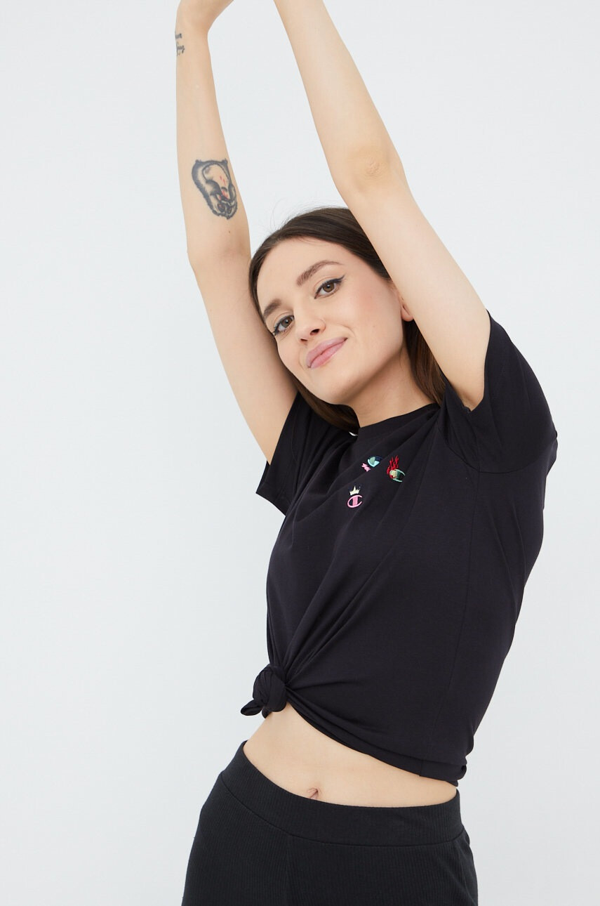 Champion Памучна тениска 115598 в черно - Pepit.bg