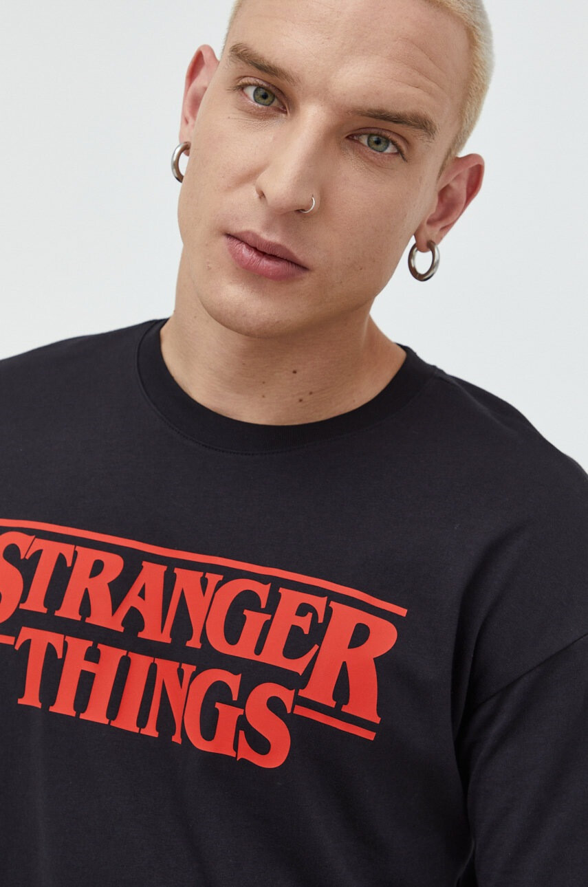 Champion Памучна тениска Xstranger Things в черно с принт - Pepit.bg