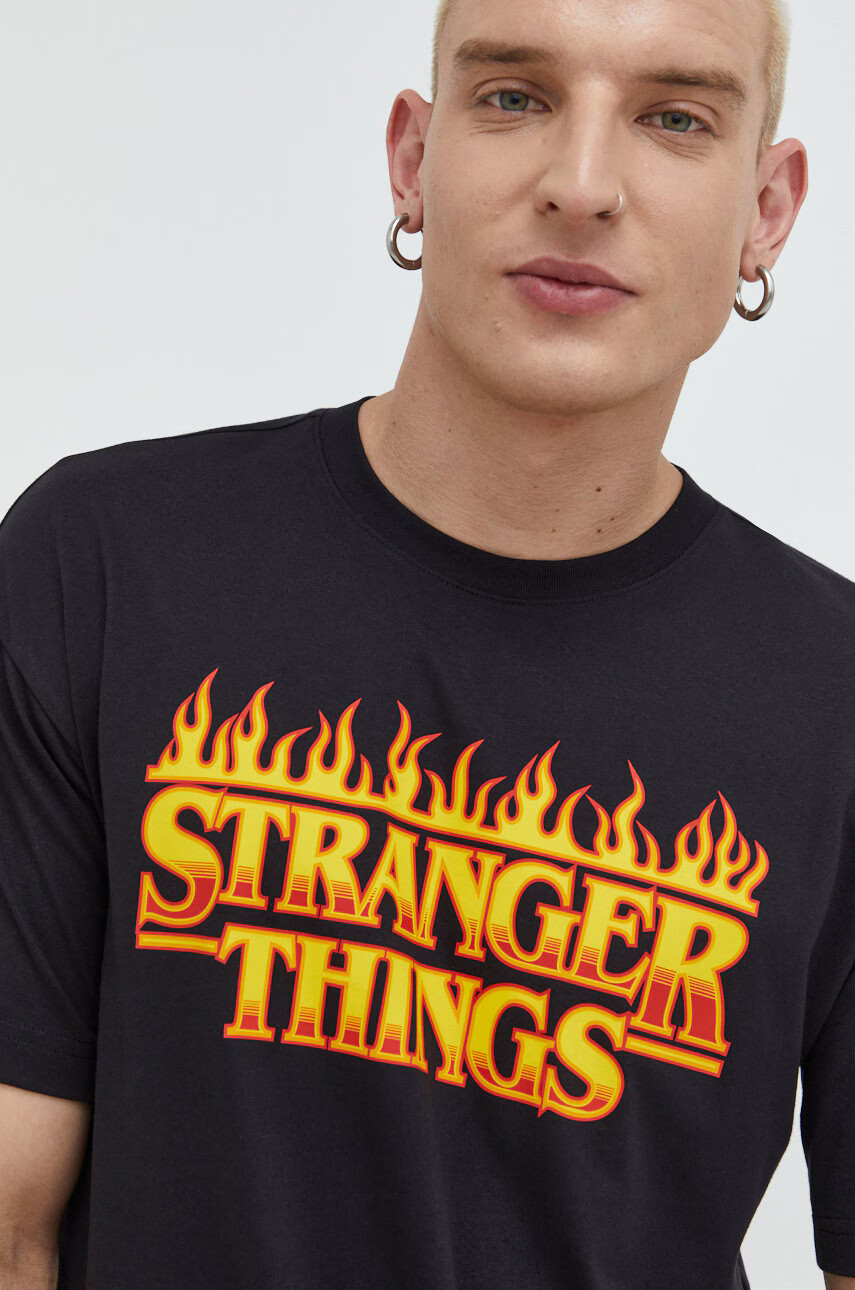Champion Памучна тениска Xstranger Things в черно с принт - Pepit.bg