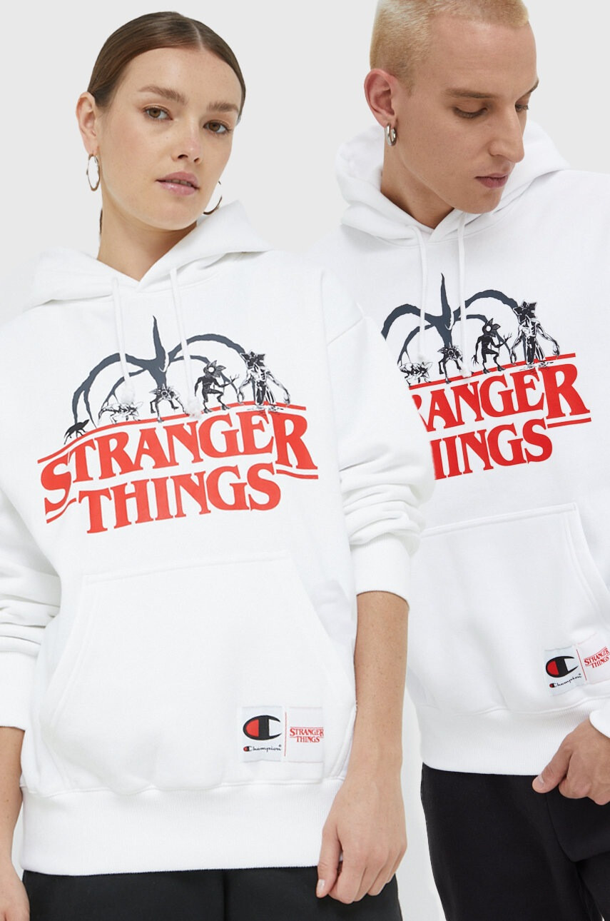 Champion Суичър Xstranger Things в бяло с принт - Pepit.bg