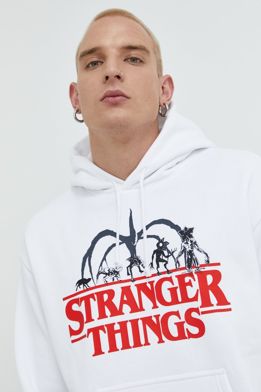 Champion Суичър Xstranger Things в бяло с принт - Pepit.bg