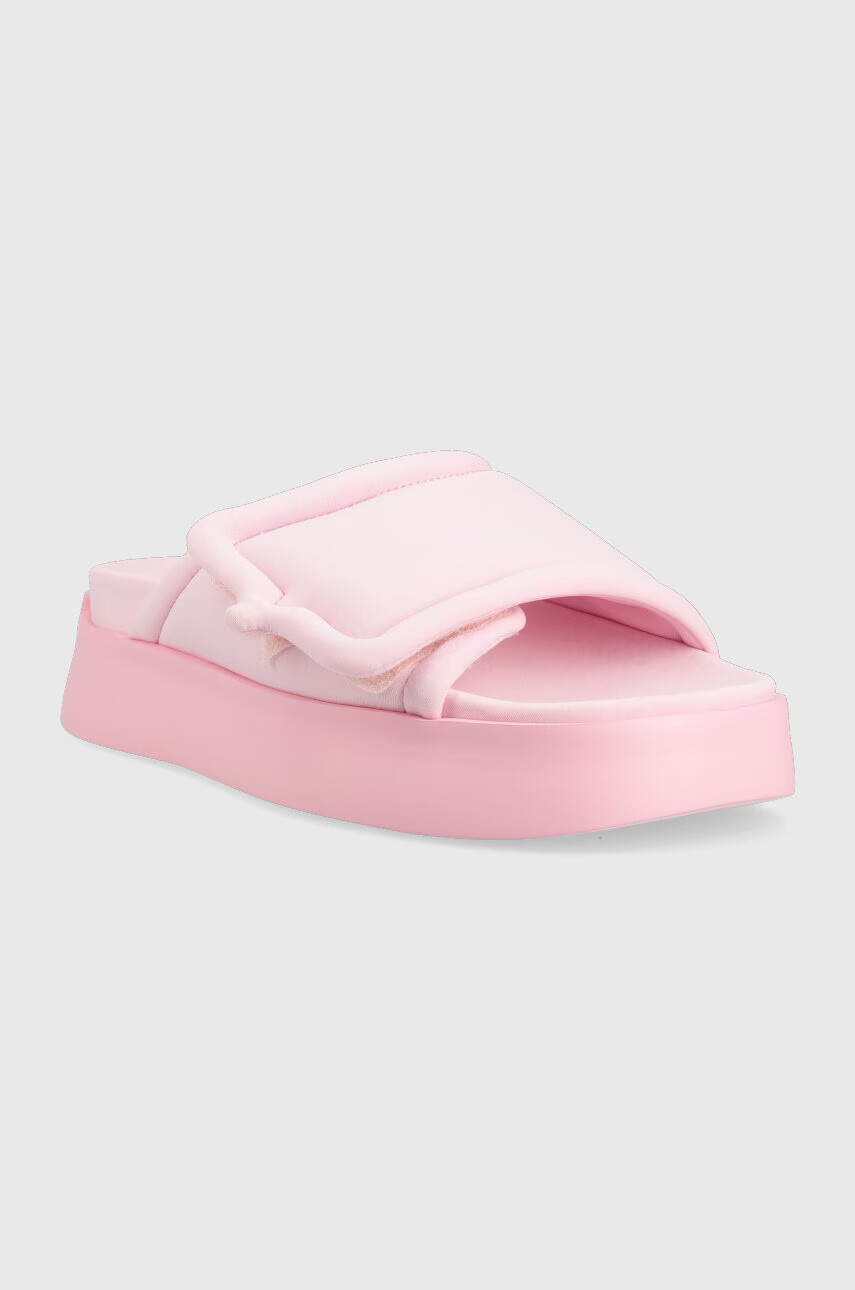 Chiara Ferragni Чехли CF3150_012 в розово с платформа CF PLATFORM SLIDER - Pepit.bg