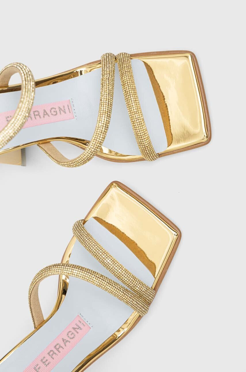 Chiara Ferragni Сандали CF3136_005 в златисто CF STAR HEEL 100 - Pepit.bg