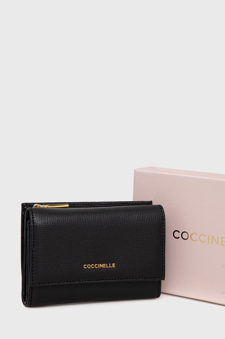 Coccinelle Кожен портфейл - Pepit.bg