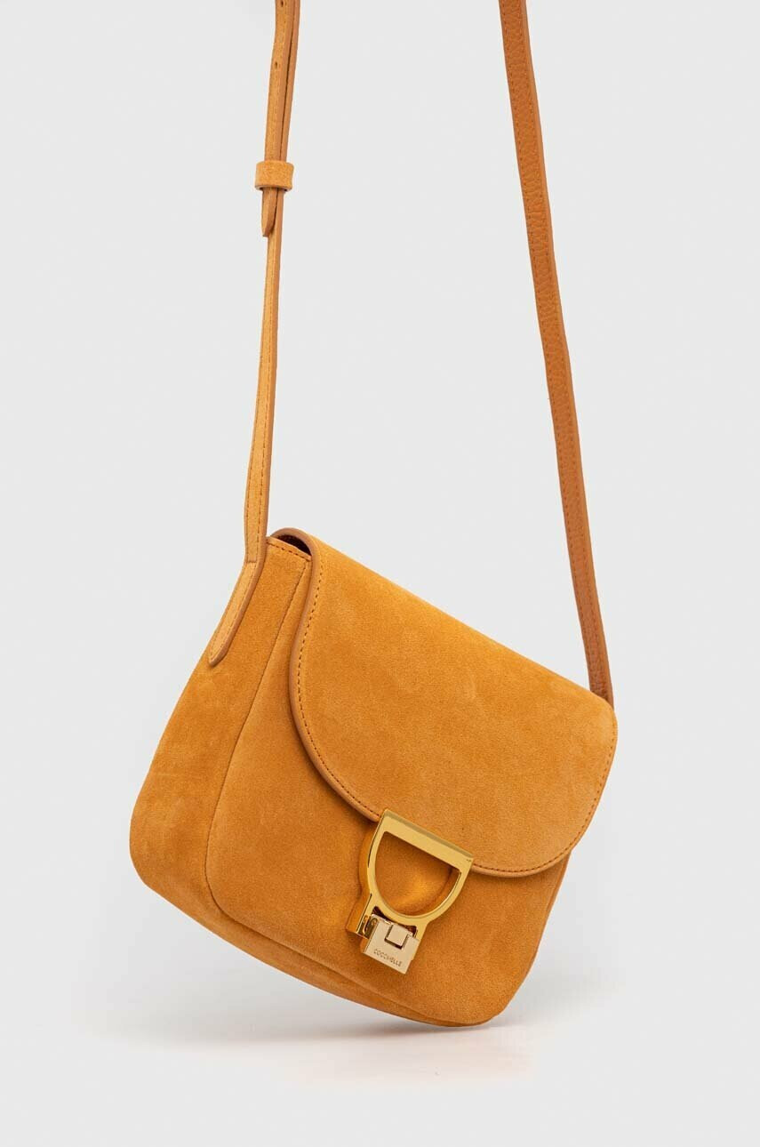 Coccinelle Велурена чанта Arlettis Suede - Pepit.bg