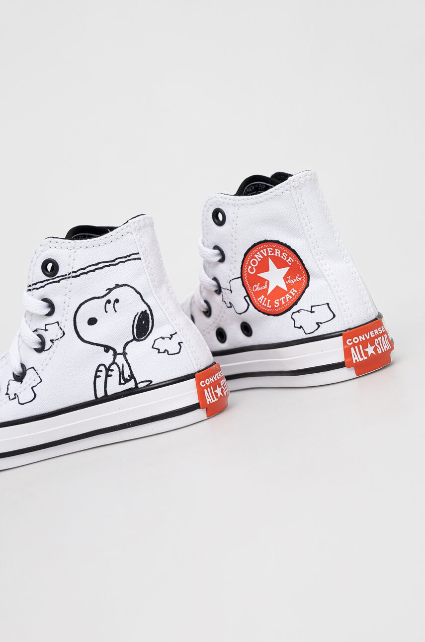 Converse Детски високи кецове Peanuts Chuck Taylor All Star в бяло - Pepit.bg