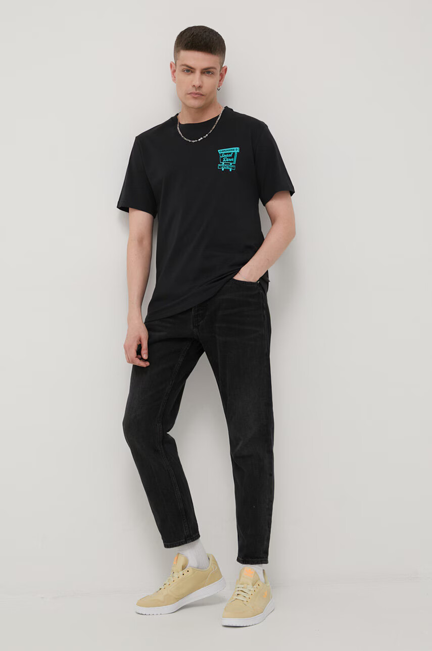 Converse Памучна тениска в черно с принт - Pepit.bg