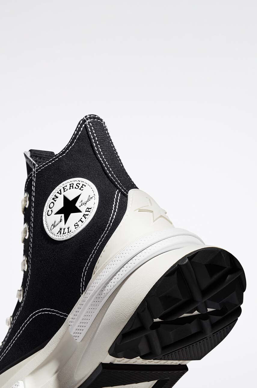 Converse Високи кецове Run Star Legacy Future Comfort в черно - Pepit.bg