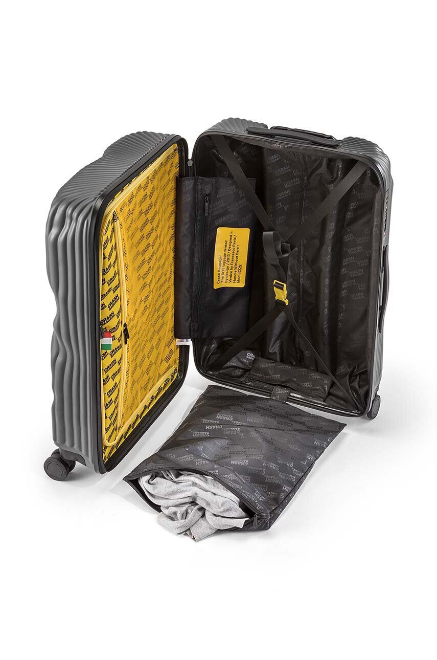 Crash Baggage Куфар STRIPE Medium Size в сиво - Pepit.bg