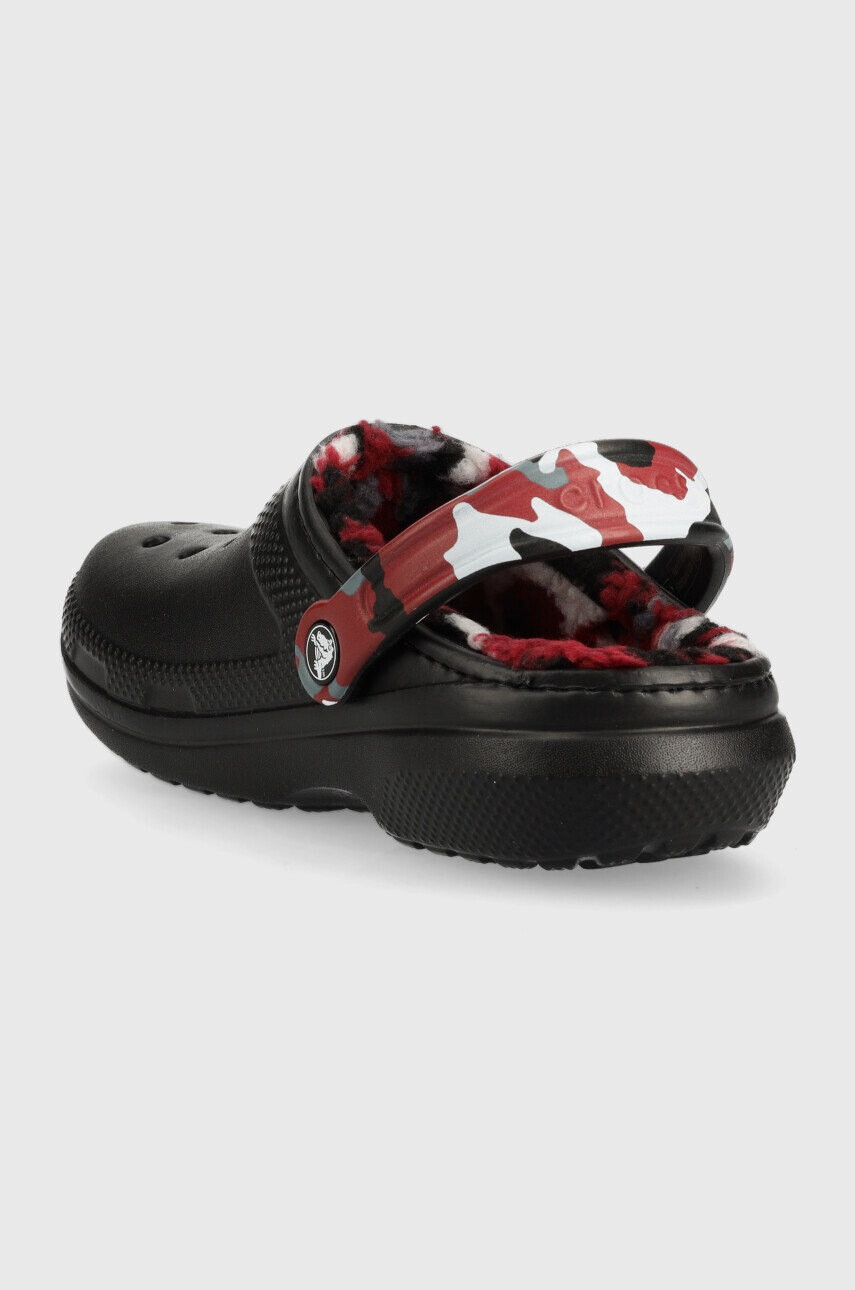 Crocs Чехли Classic Lined Camo Clog Classic Lined Camo Clog в черно 208047 - Pepit.bg