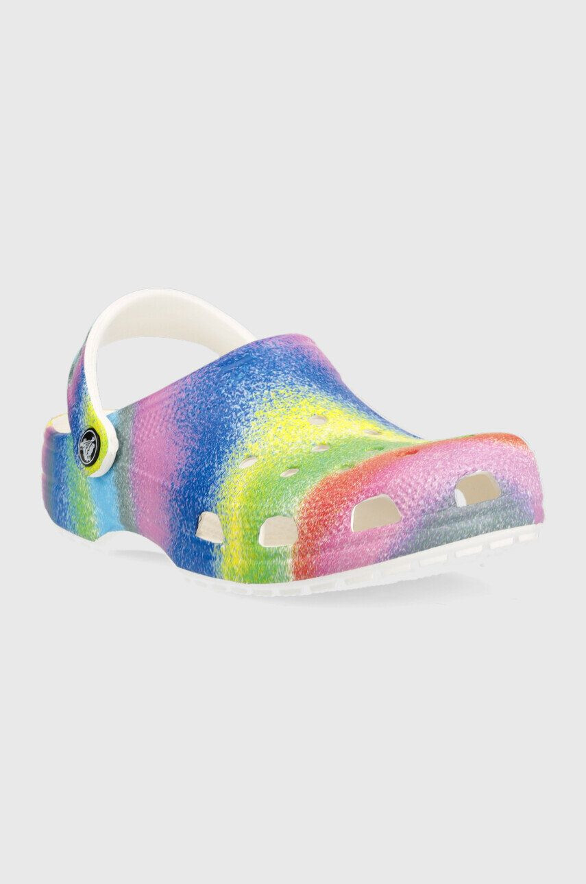 Crocs Чехли Classic Spray Dye Clog - Pepit.bg