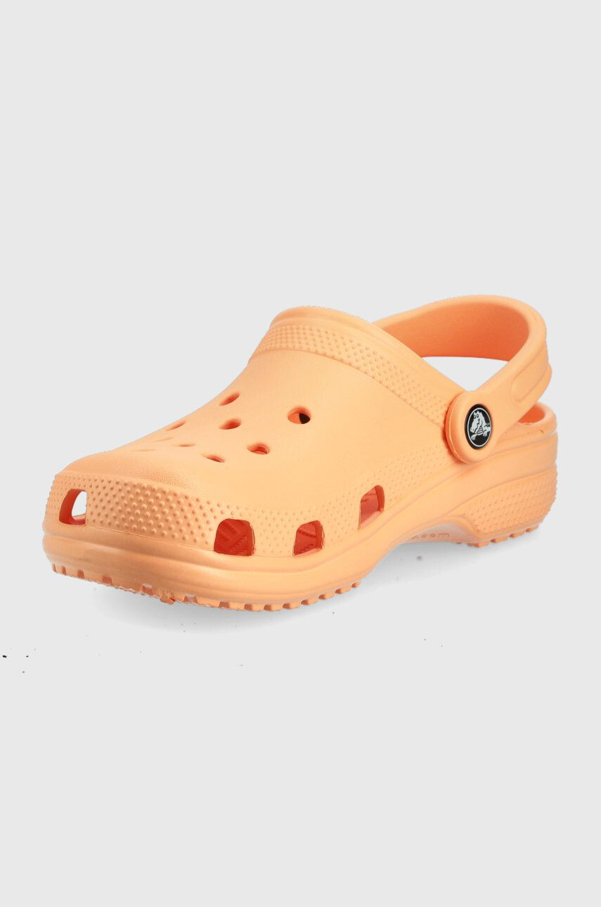 Crocs Чехли в оранжево - Pepit.bg