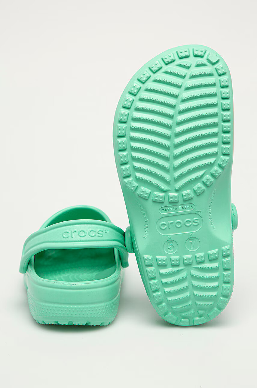 Crocs Чехли Classic дамски в зелено 10001 - Pepit.bg
