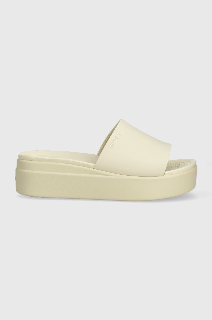 Crocs Чехли Brooklyn Slide в бежово със скосена платформа 208728 - Pepit.bg