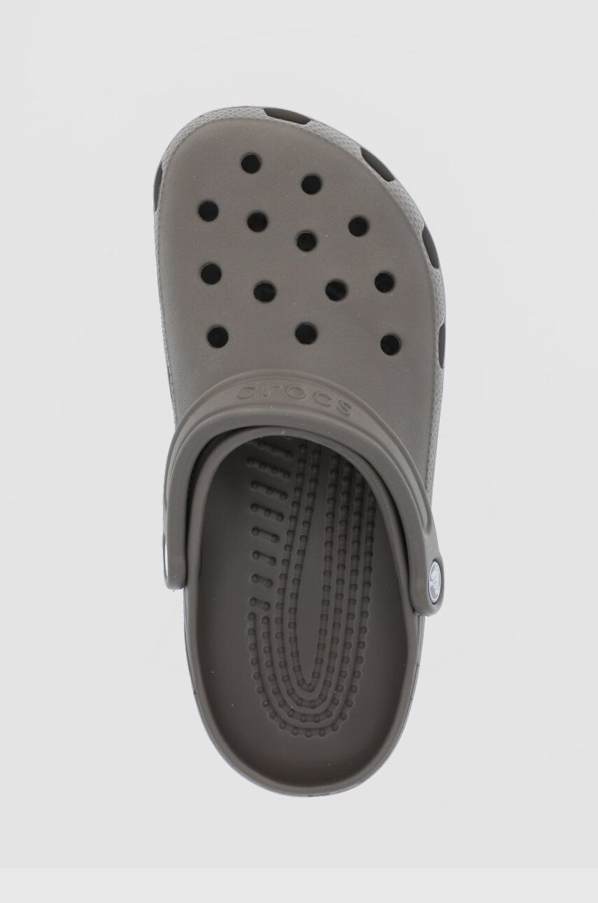 Crocs Чехли Classic в кафяво 10001 - Pepit.bg