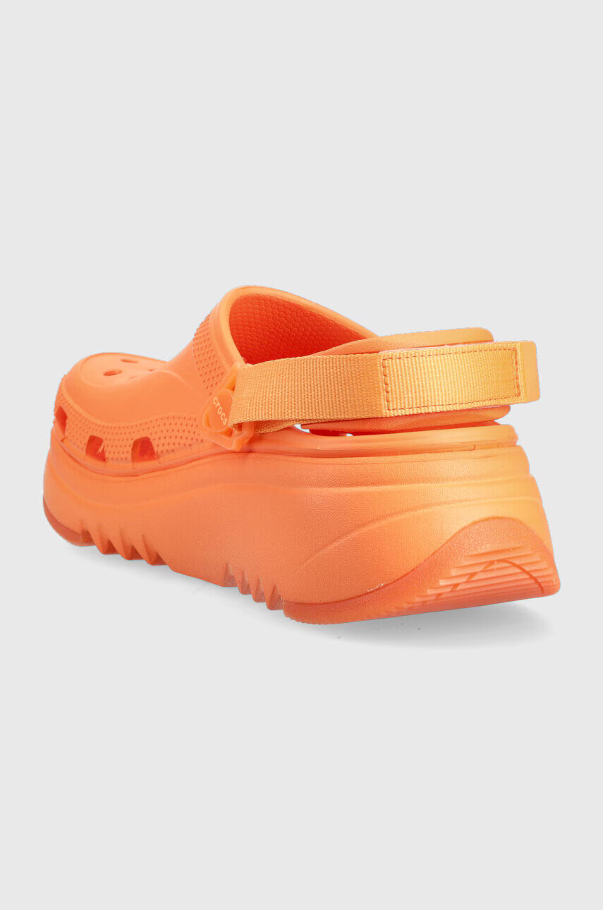 Crocs Чехли Classic Hiker Xscape Clog в оранжево с платформа 208365 - Pepit.bg