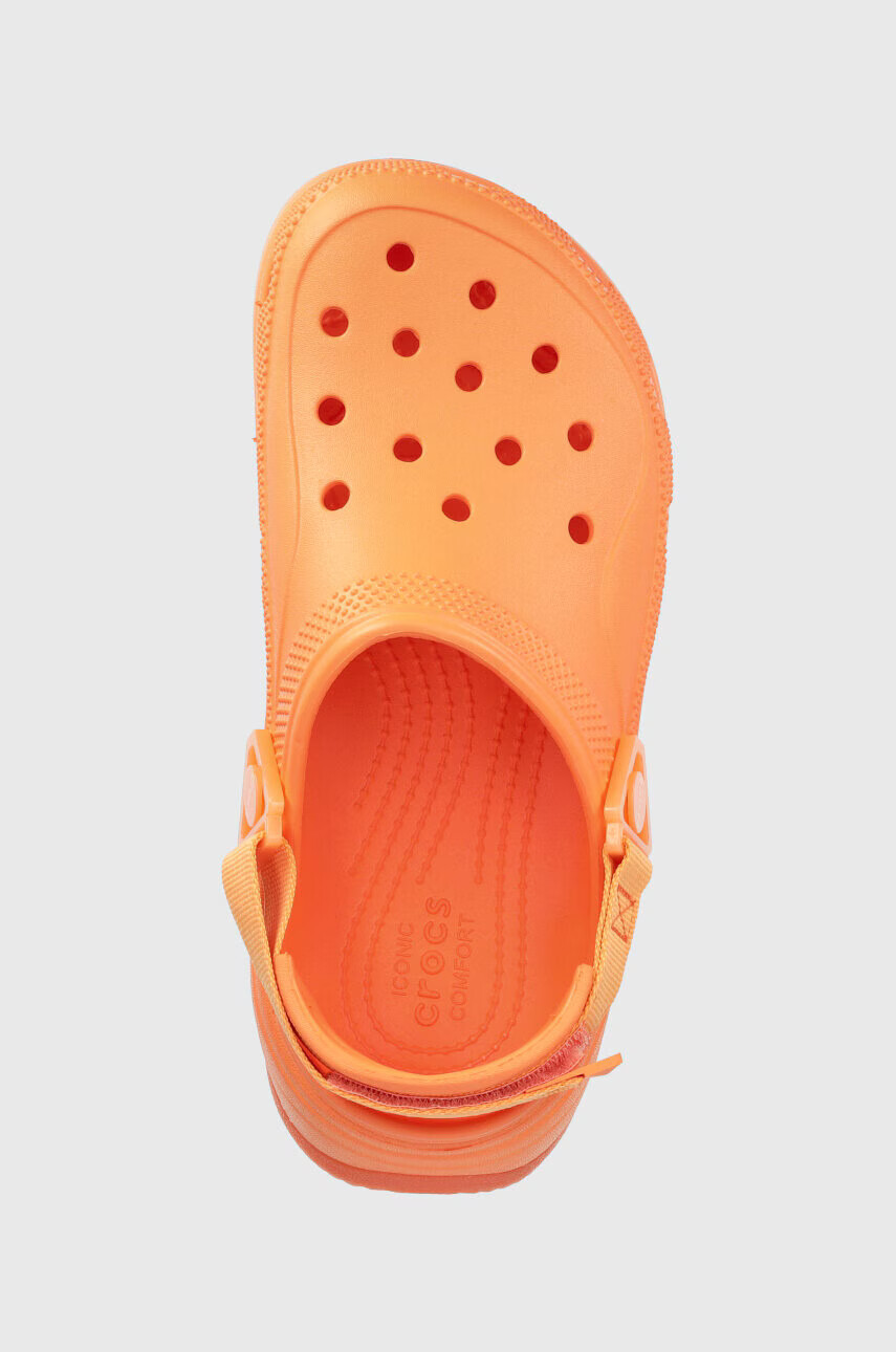 Crocs Чехли Classic Hiker Xscape Clog в оранжево с платформа 208365 - Pepit.bg