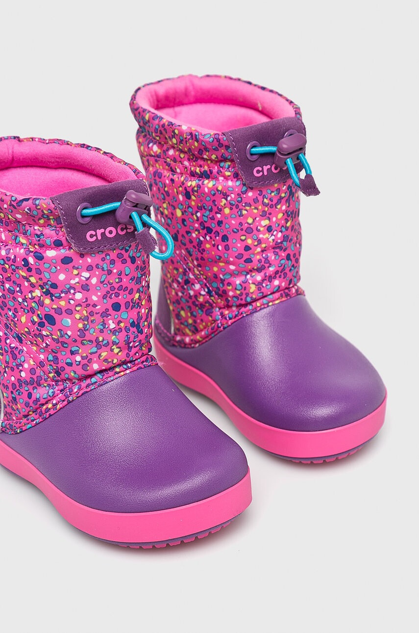 Crocs Зимни обувки Crocband Lodge 204829 в лилаво - Pepit.bg