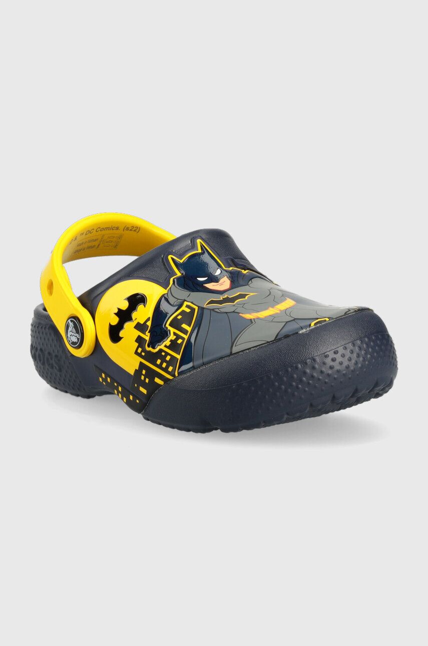 Crocs Детски чехли FL BATMAN PATCH в тъмносиньо - Pepit.bg