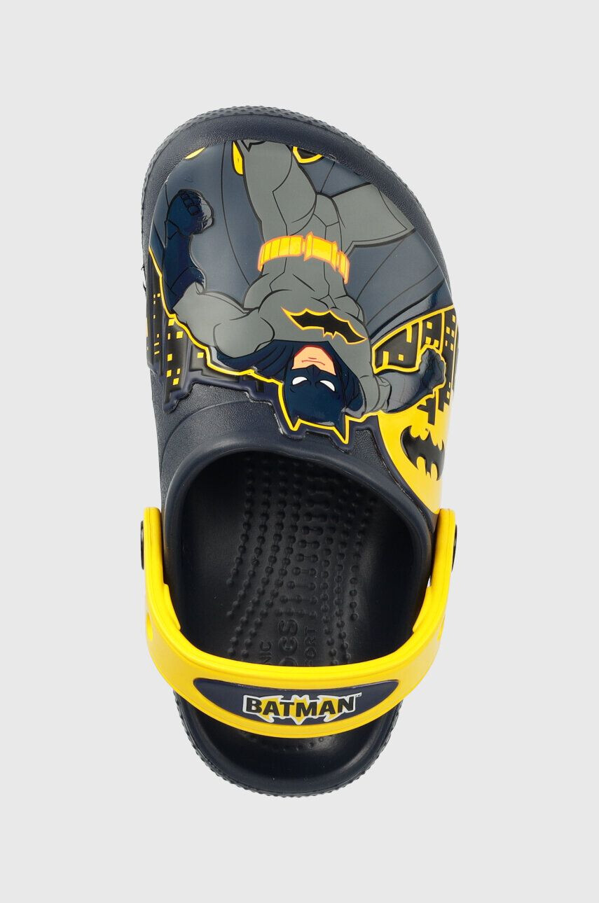 Crocs Детски чехли FL BATMAN PATCH в тъмносиньо - Pepit.bg