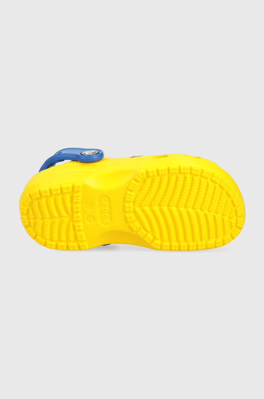 Crocs Детски чехли x Minions в жълто - Pepit.bg
