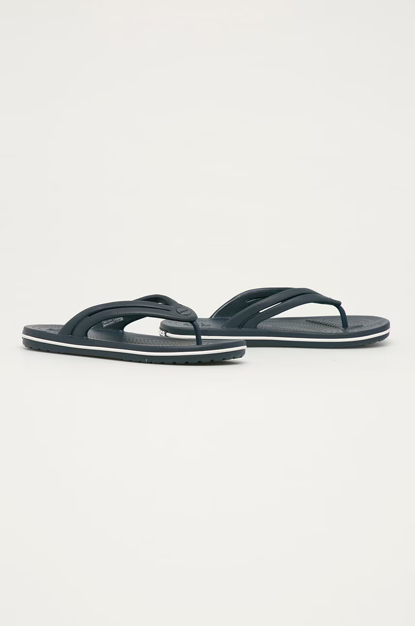 Crocs Джапанки CROCBAND 206100 в тъмносиньо с равна подметка - Pepit.bg