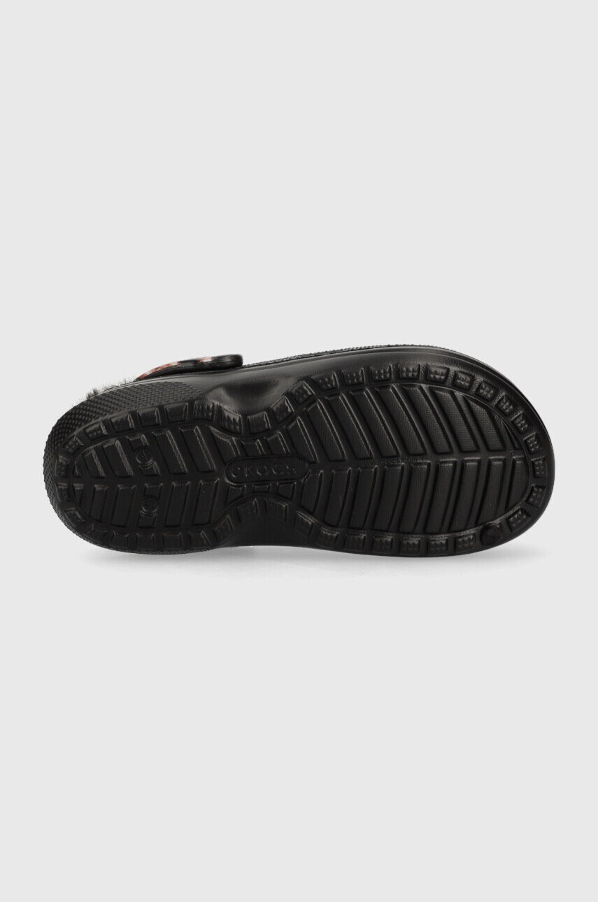 Crocs Пантофи Classic Lined Animal Remix Clog в черно 207842 - Pepit.bg