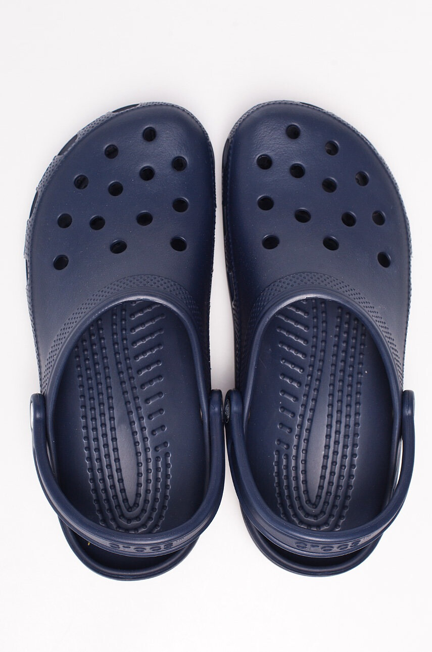 Crocs Сандали Classic 10001 - Pepit.bg