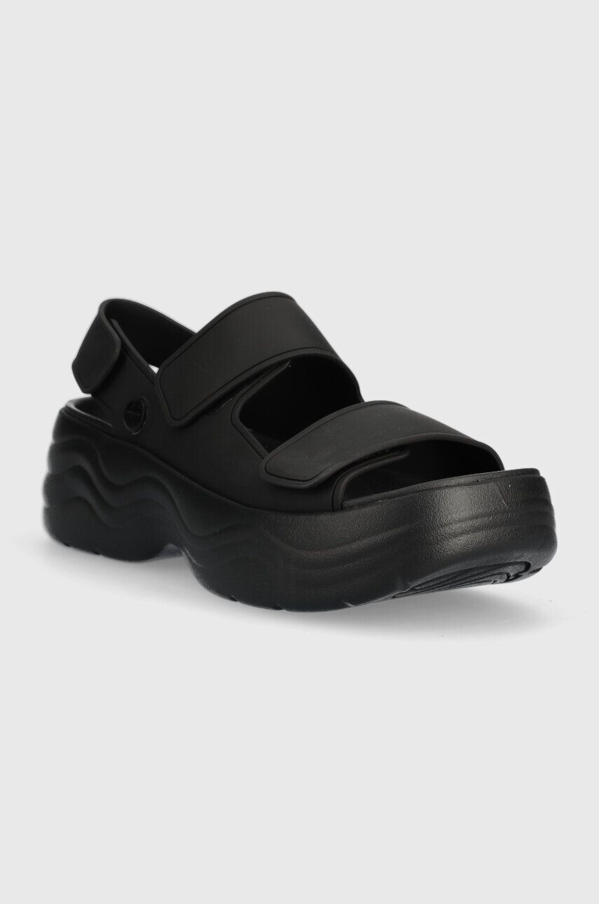 Crocs Сандали Skyline Slide в черно с платформа 208183 - Pepit.bg