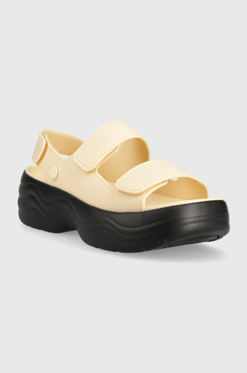 Crocs Сандали Skyline Slide в бежово с платформа 208183 - Pepit.bg