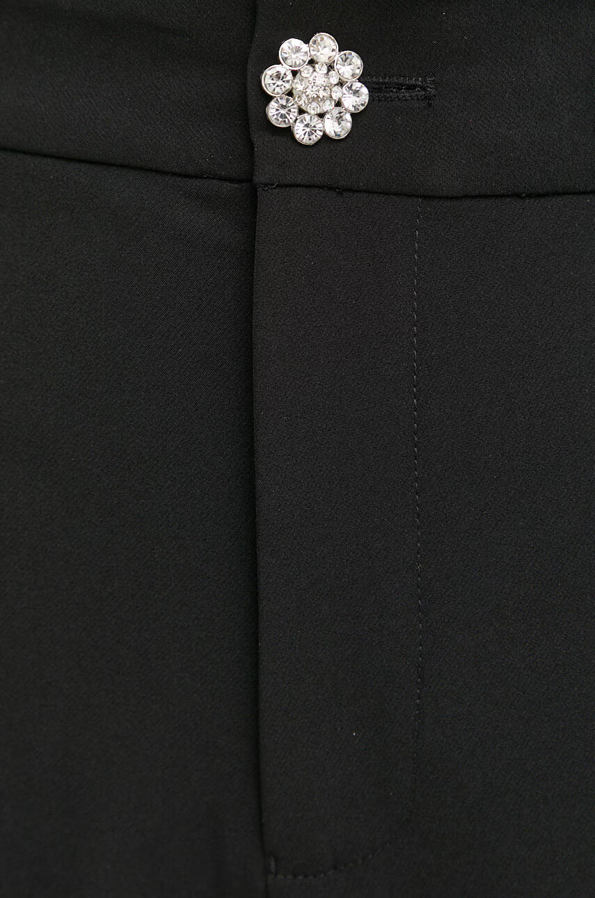 Custommade Панталони Pianora в черно с кройка тип цигара с висока талия - Pepit.bg
