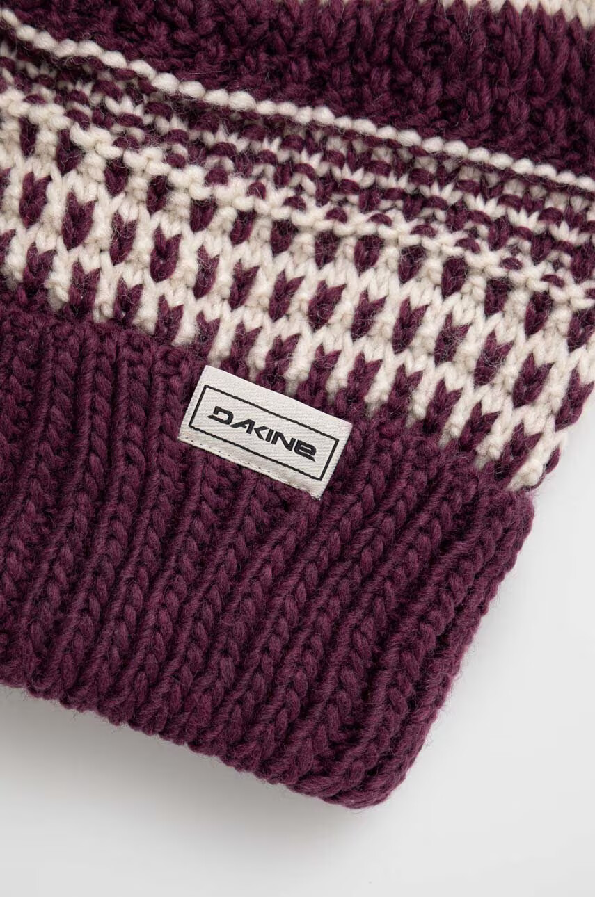 Dakine Шапка Davina Beanie в лилаво от плътен трикотаж - Pepit.bg