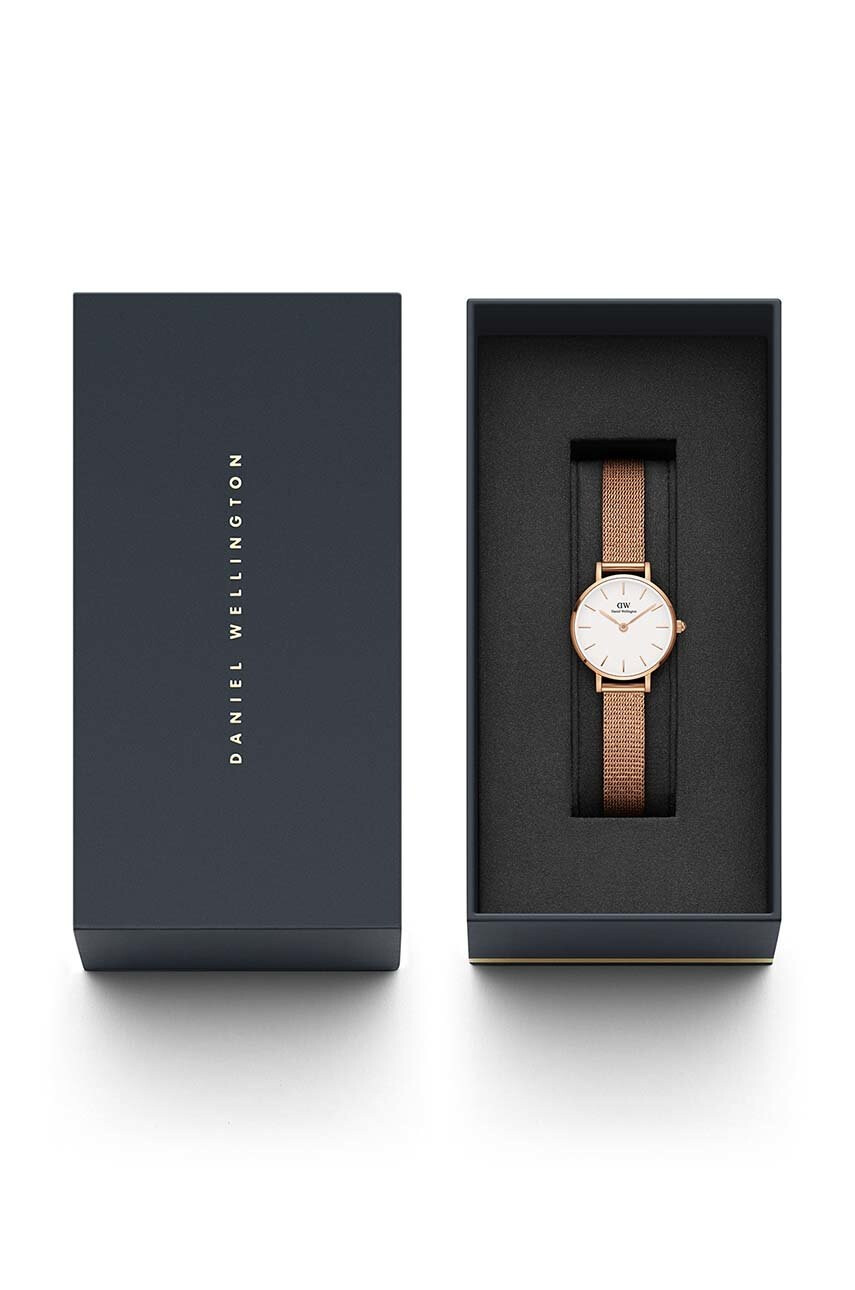Daniel Wellington Часовник Petite 24 Pressed дамски в розово - Pepit.bg